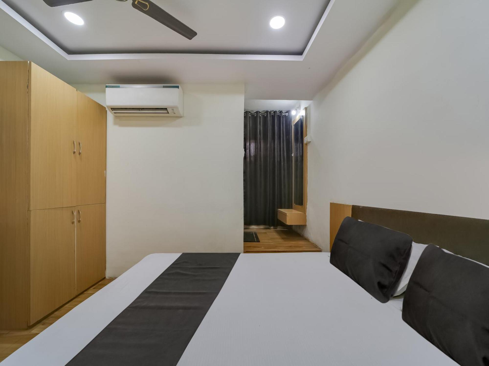 Super Hotel O The Surbhi โบปาล ภายนอก รูปภาพ