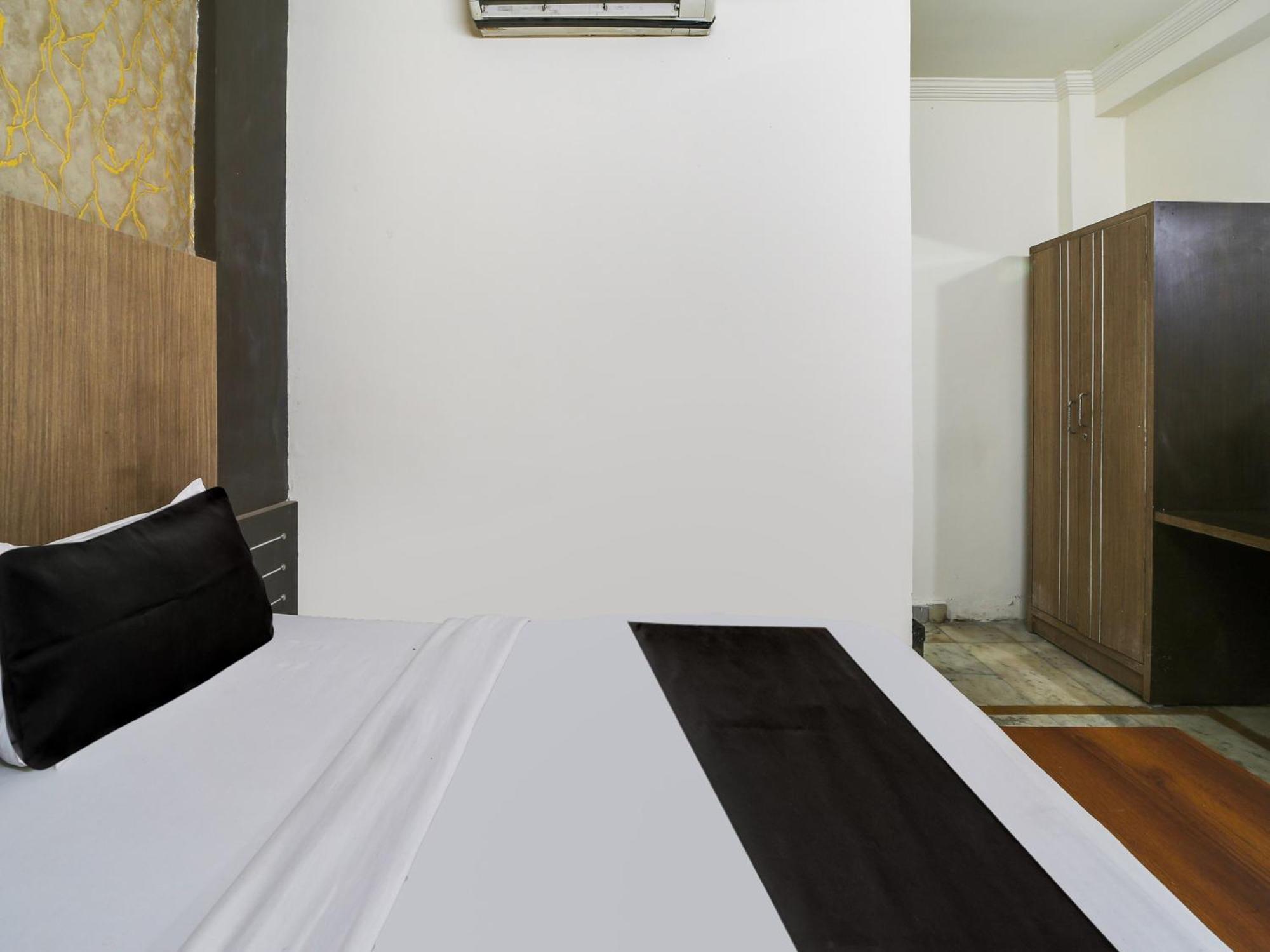 Super Hotel O The Surbhi โบปาล ภายนอก รูปภาพ